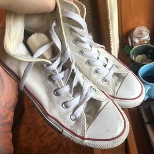 High top white converse chuck Taylor